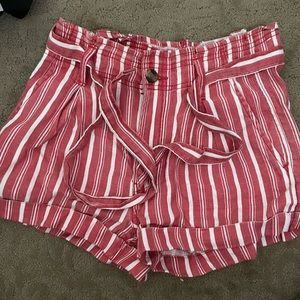 American Eagle coral striped shorts with belt